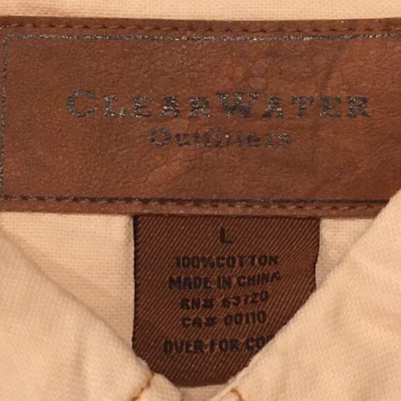 NWT Men’s Clear Water Outfitters Button Down - Picture 4 of 6